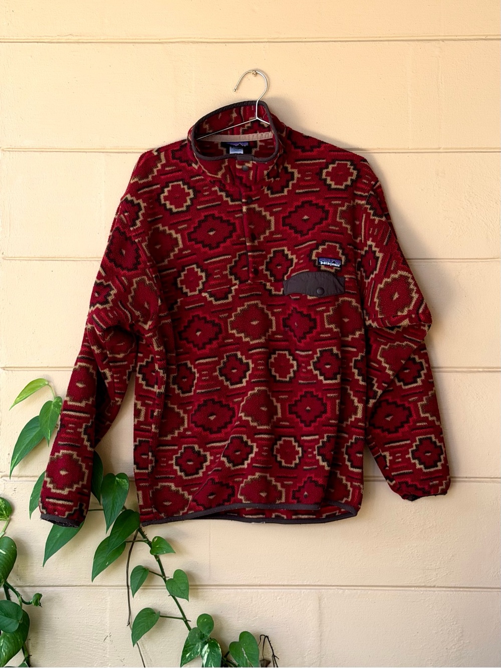 Patagonia Men’s Geometric Pattern Synchilla